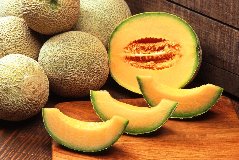 Cantaloupe contain vitamin C