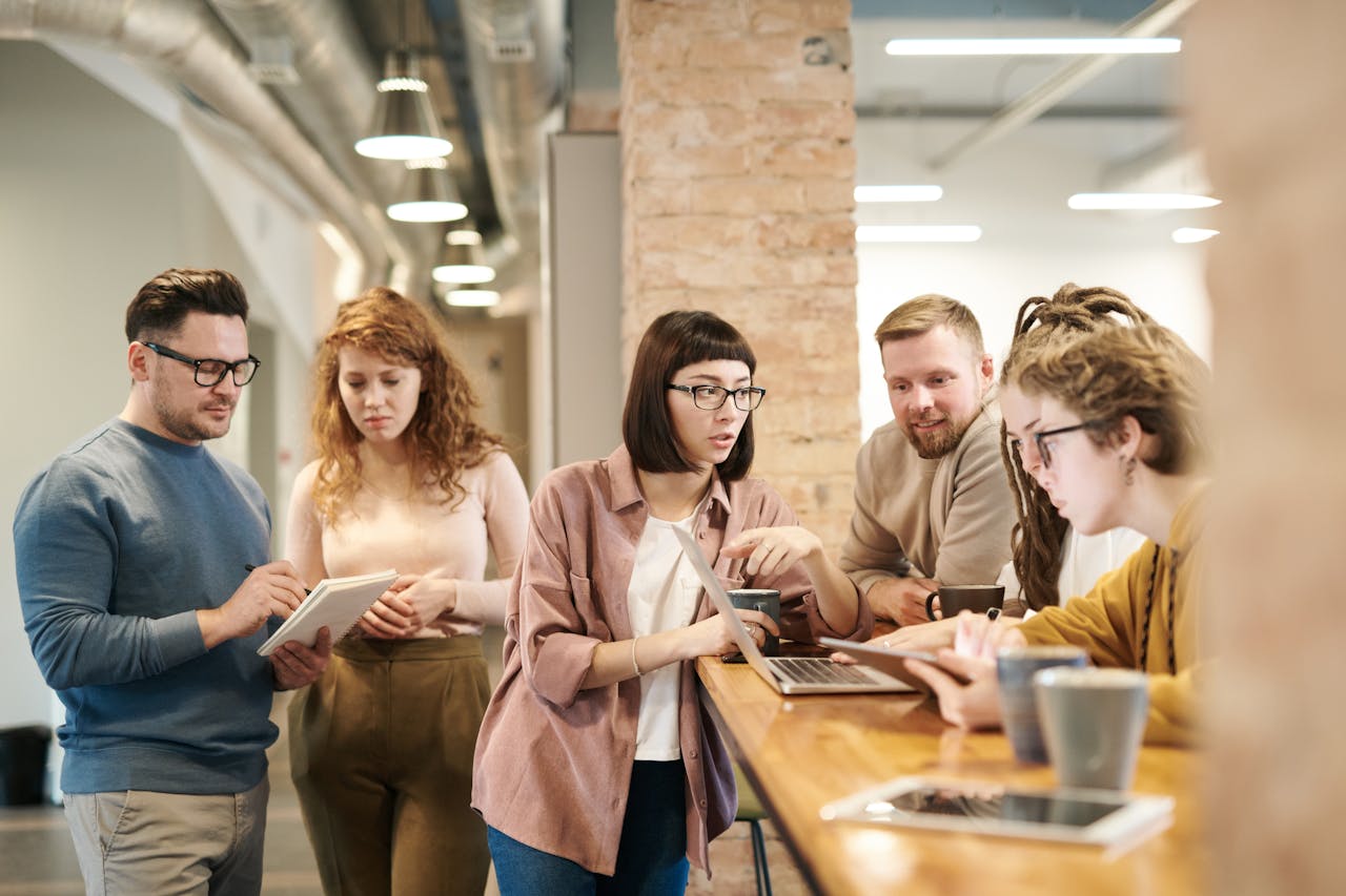How to Deal With Toxic Coworkers Daily Drama Dealing with toxic coworkers